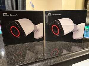 Selling Vivint outdoor camera pro (GREAT DEAL)